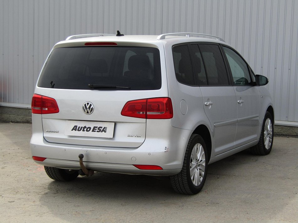 Volkswagen Touran 2.0 TDi 