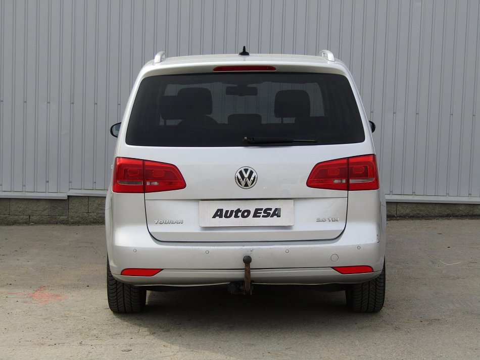 Volkswagen Touran 2.0 TDi 