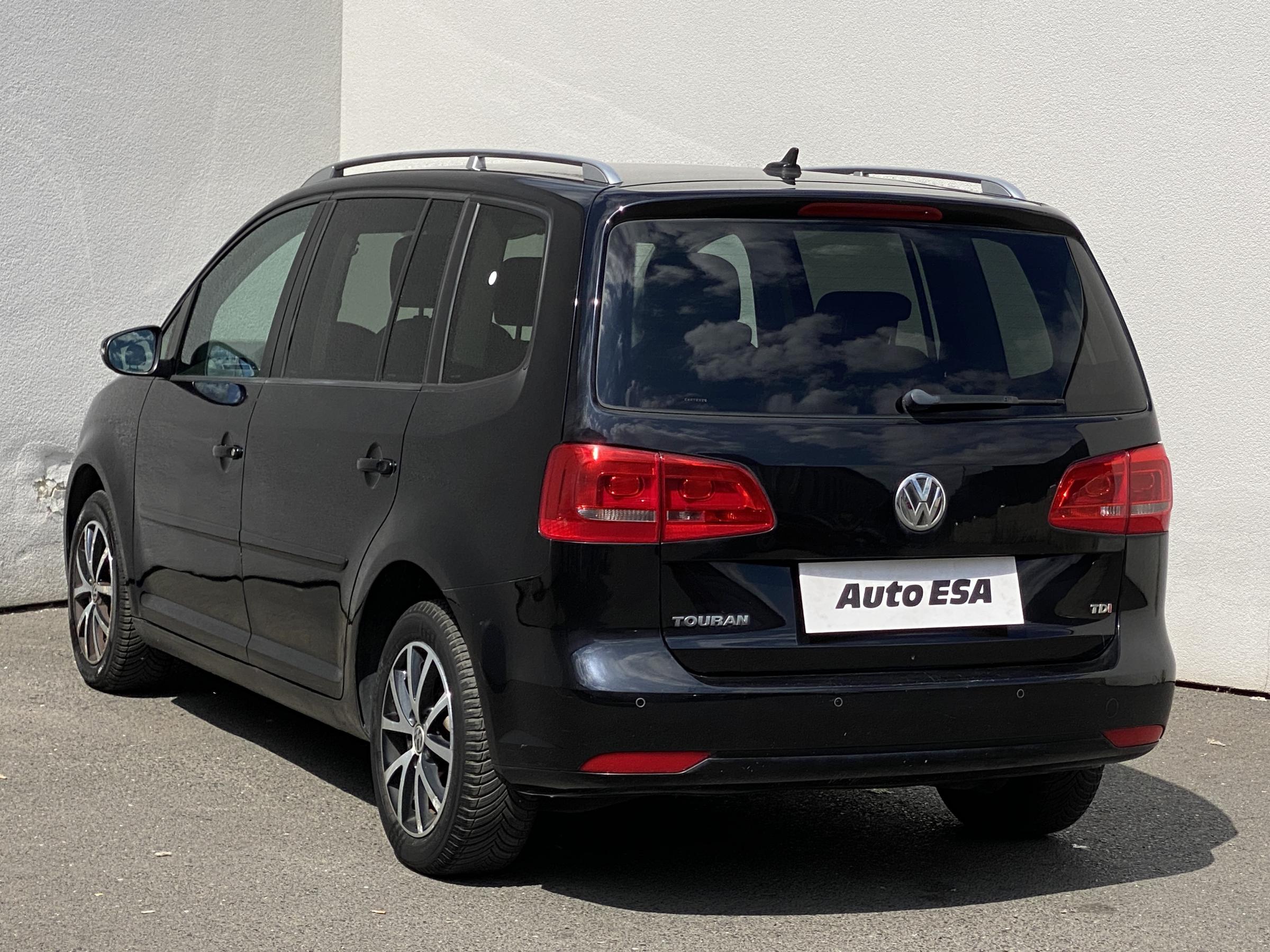 Volkswagen Touran, 2014 - pohled č. 6