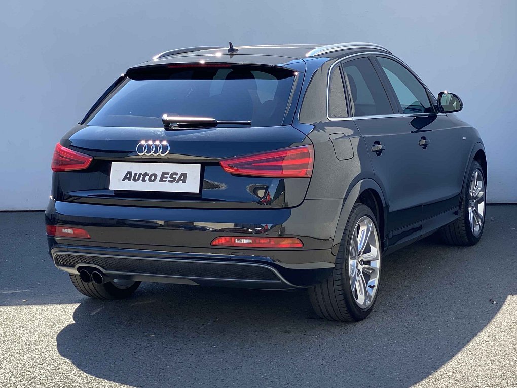 Audi Q3 2.0 TDi S-line quattro