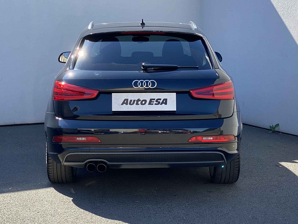 Audi Q3 2.0 TDi S-line quattro