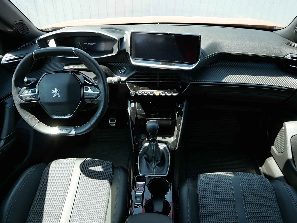 Peugeot 2008 1.2T GT