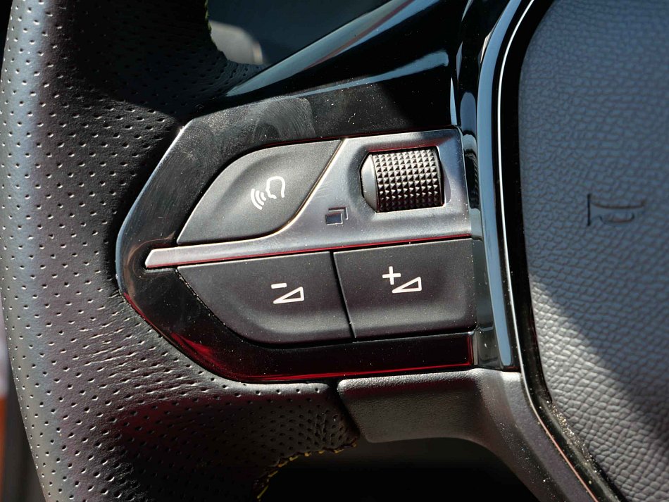 Peugeot 2008 1.2T GT