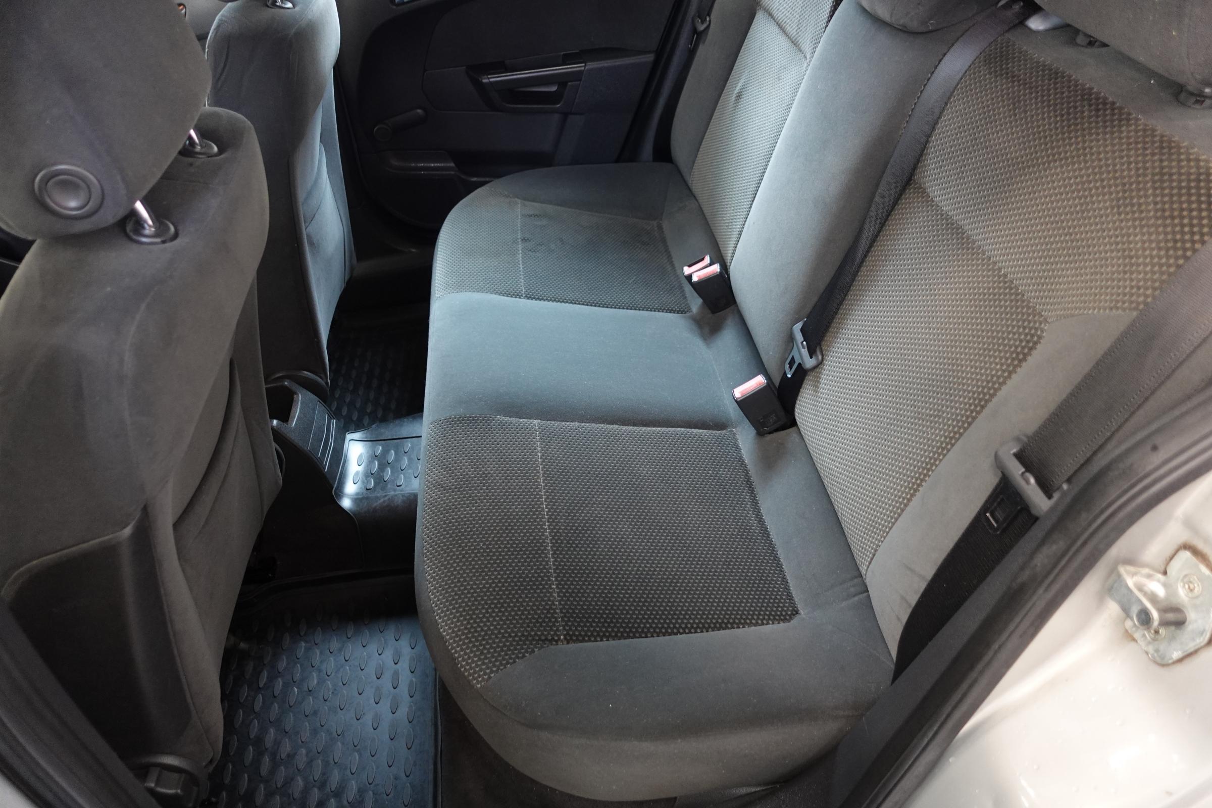 Opel Astra, 2005 - pohled č. 11