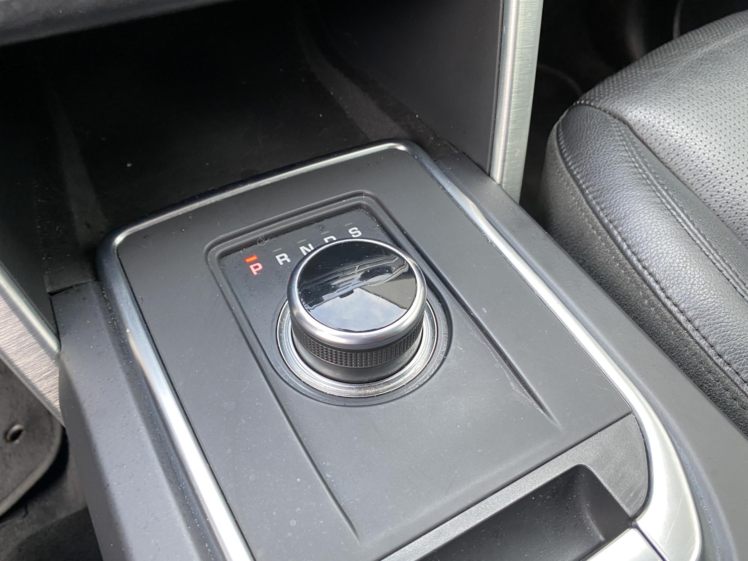 Land Rover Discovery Sport, 2018 - pohled č. 17