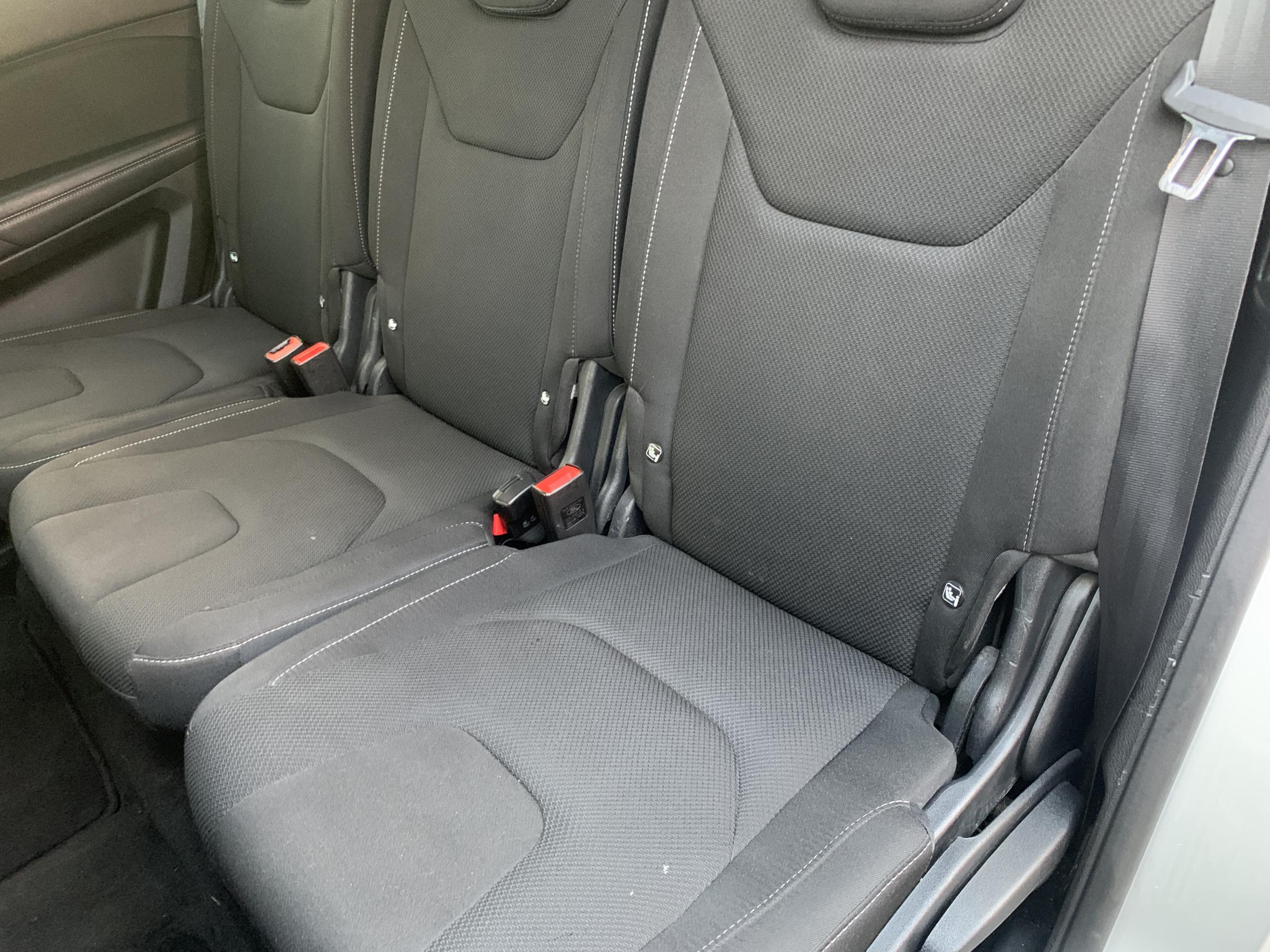 Ford S-MAX, 2016 - pohled č. 10