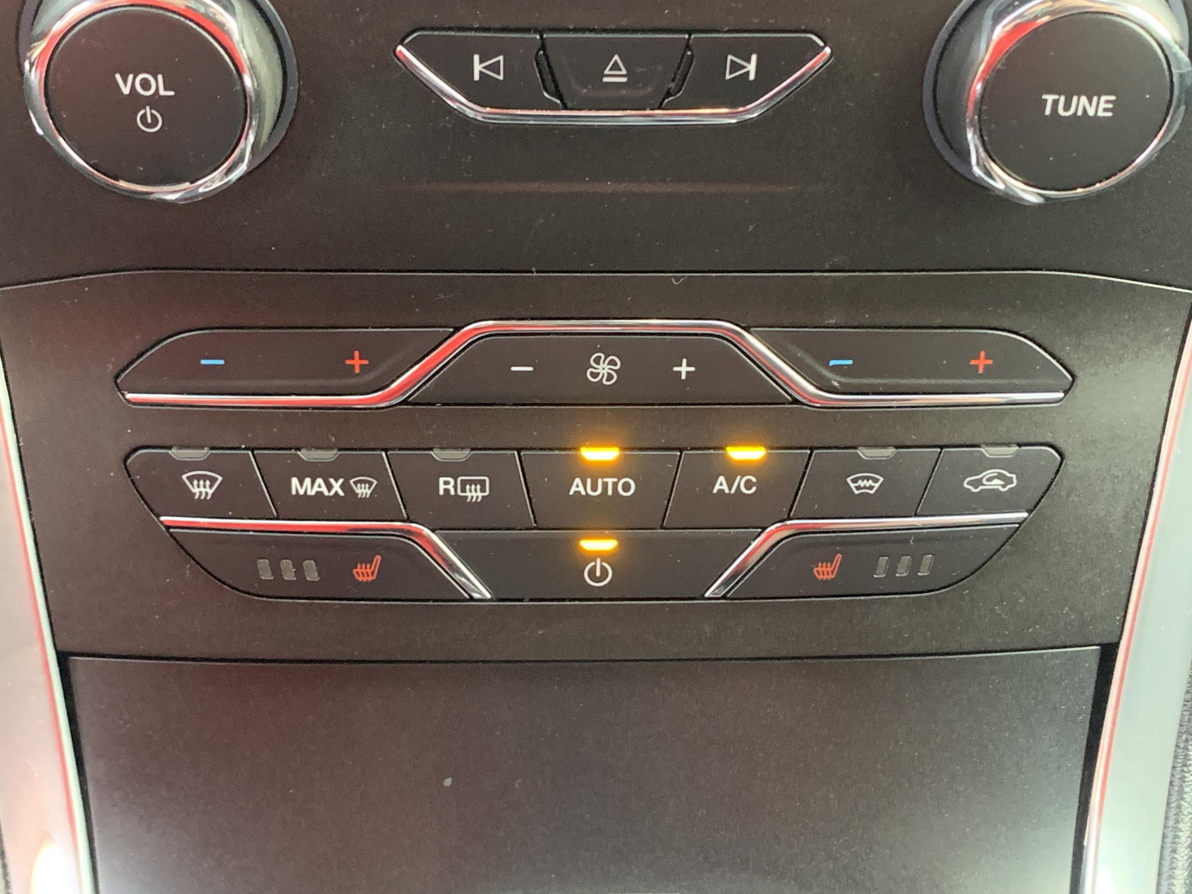 Ford S-MAX, 2016 - pohled č. 16