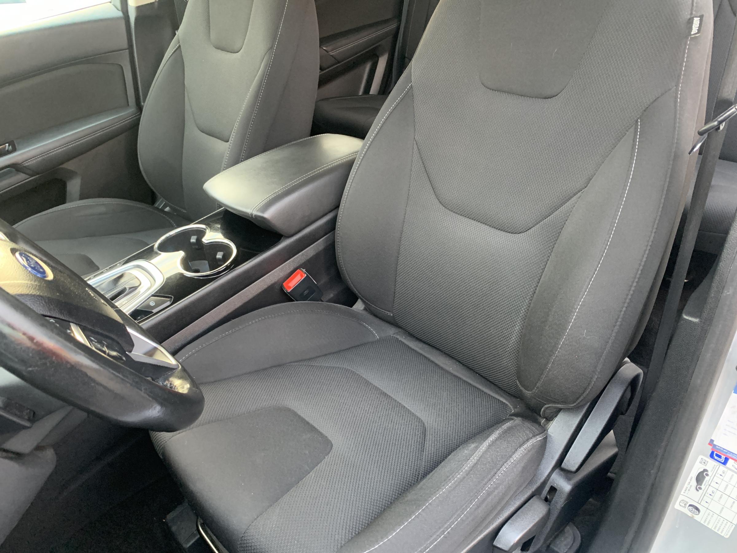 Ford S-MAX, 2016 - pohled č. 9