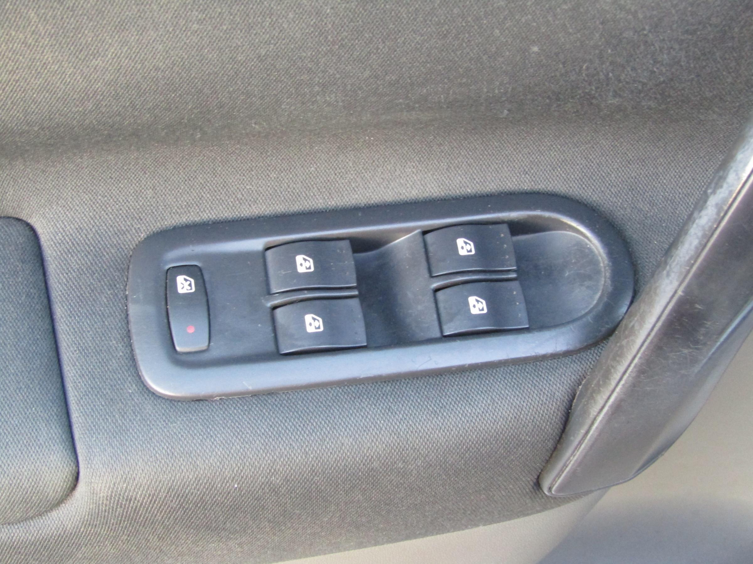 Renault Scénic, 2004 - pohled č. 11