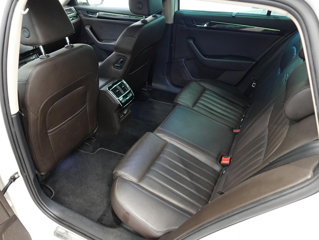 Škoda Superb III 2.0 TDi L&K 4x4