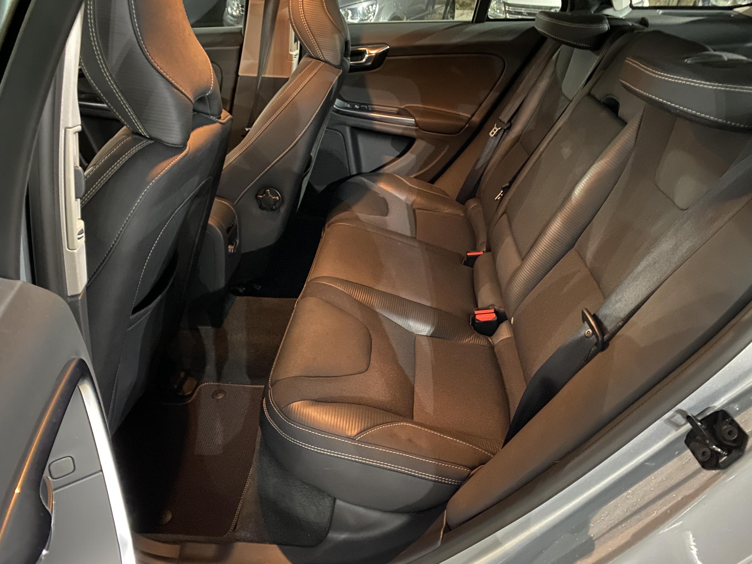 Volvo V60, 2011 - pohled č. 10