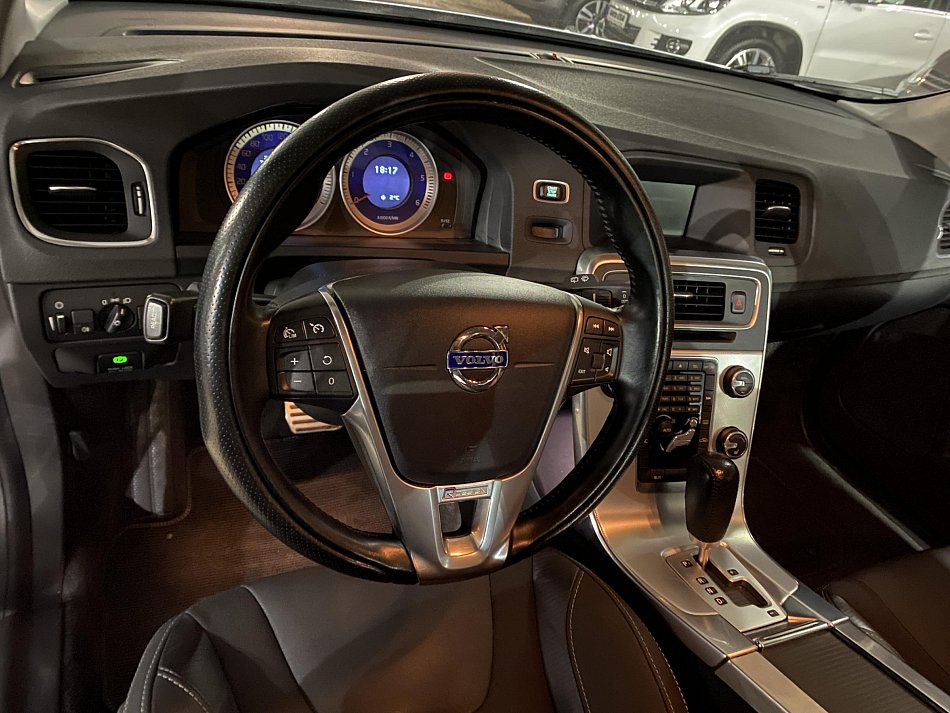 Volvo V60 2.0 D3 