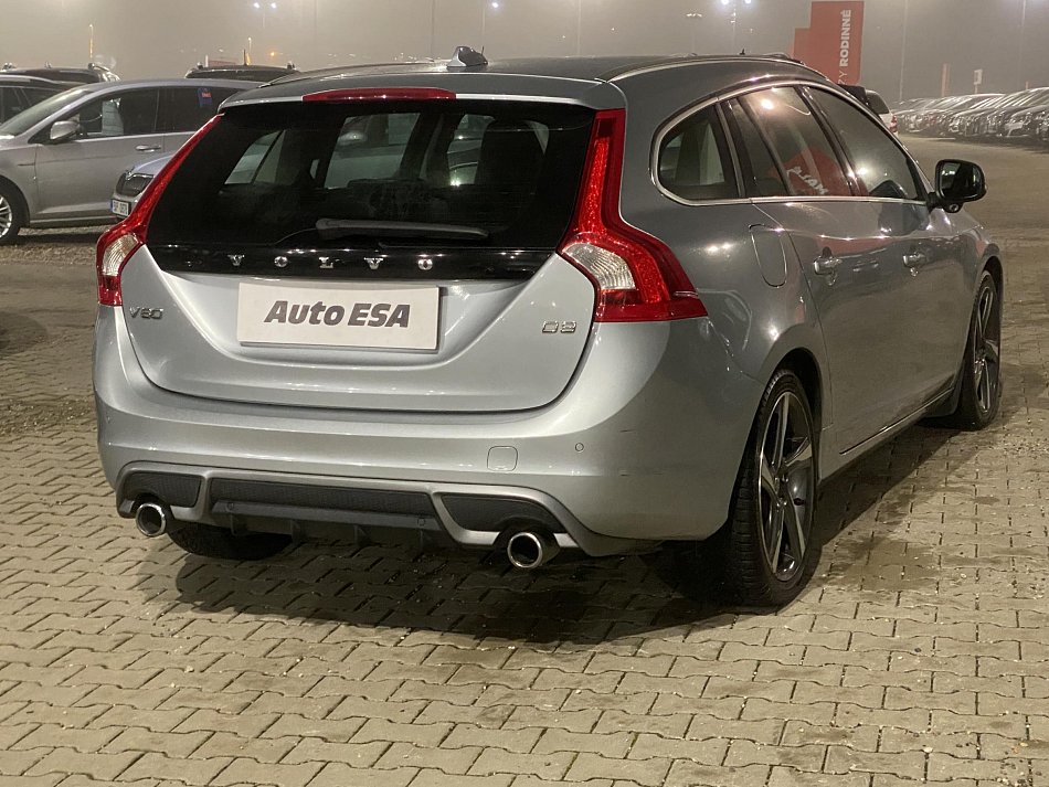 Volvo V60 2.0 D3 