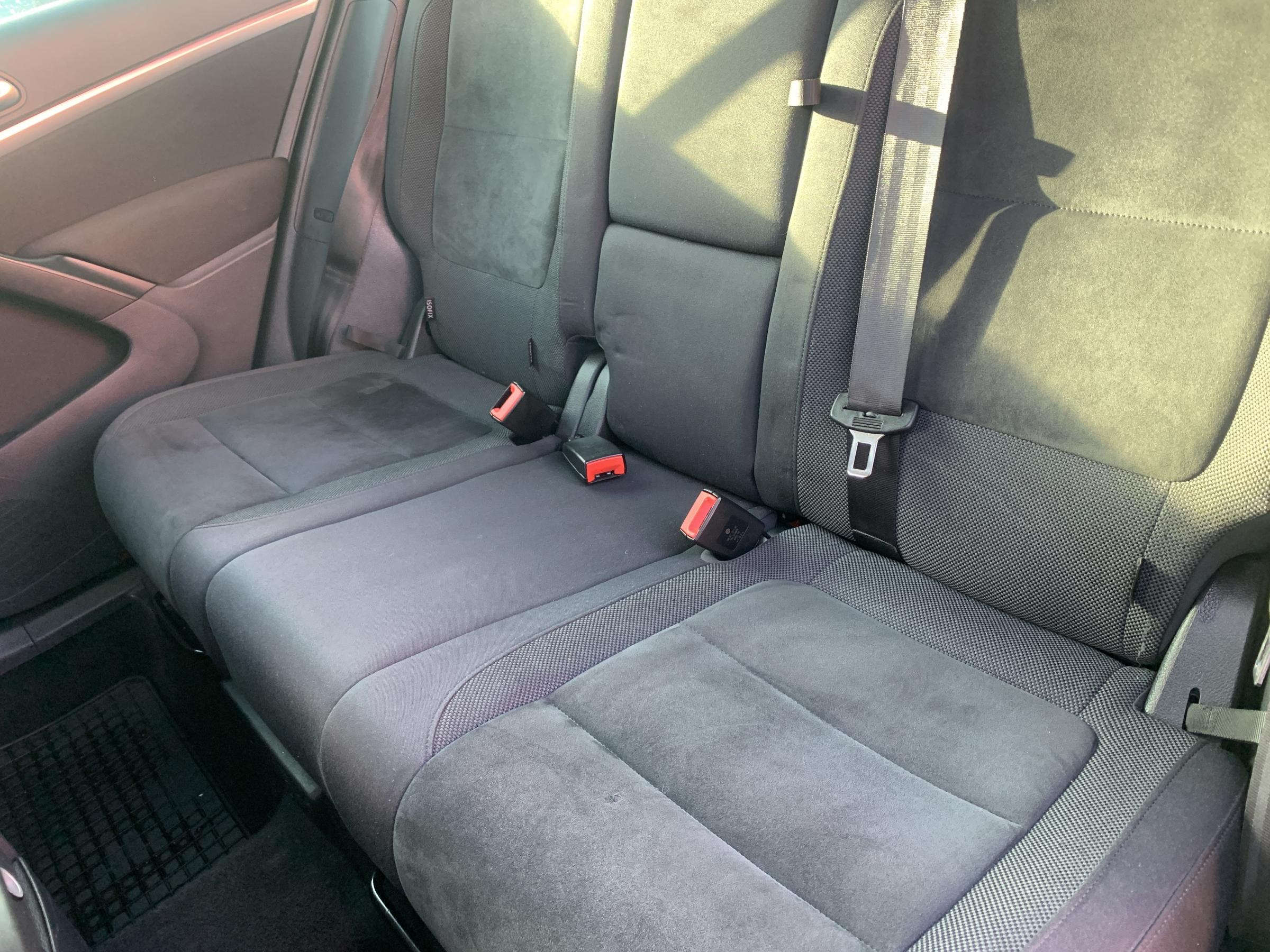 Volkswagen Tiguan, 2013 - pohled č. 10