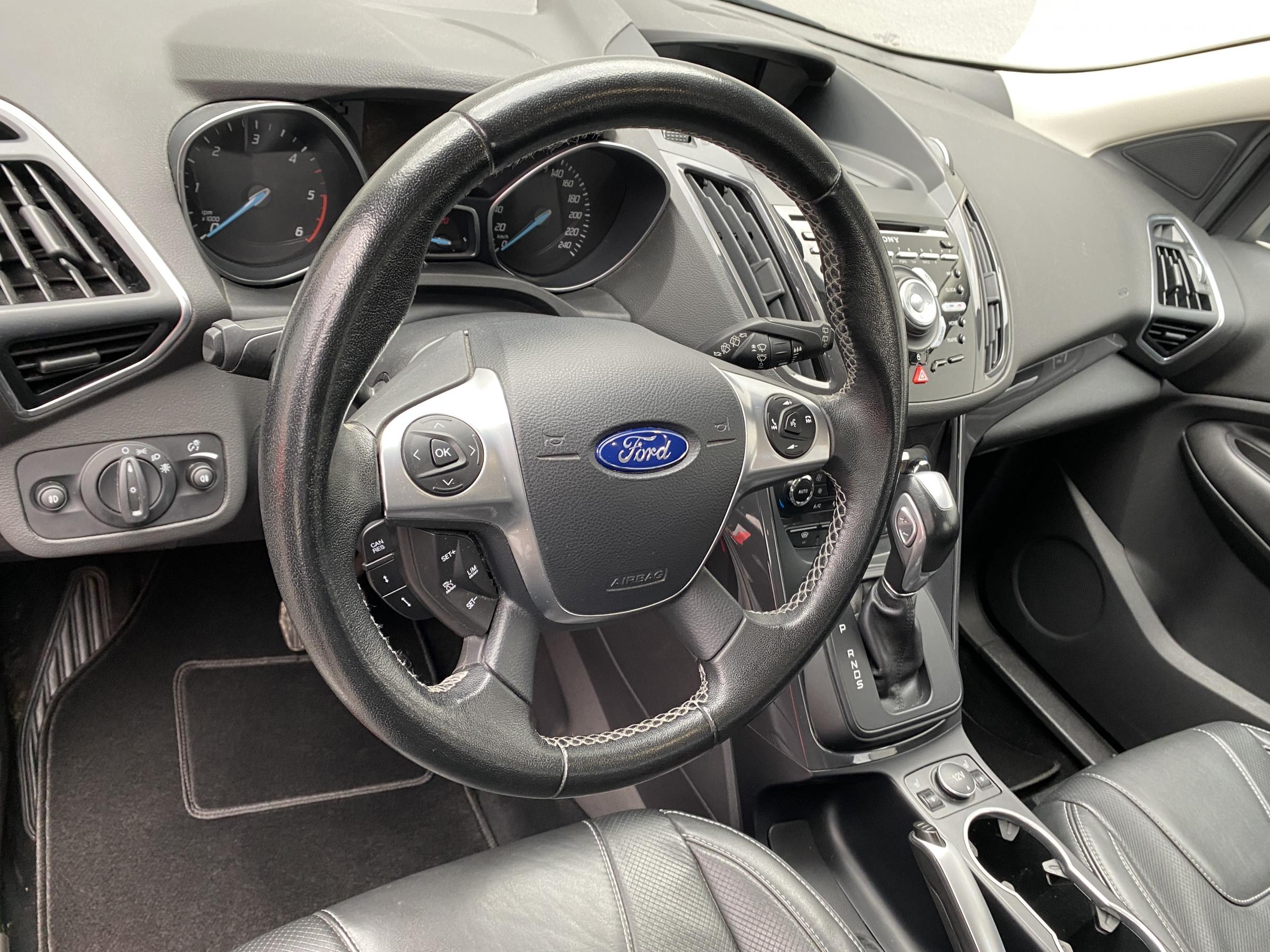 Ford Kuga, 2015 - pohled č. 13