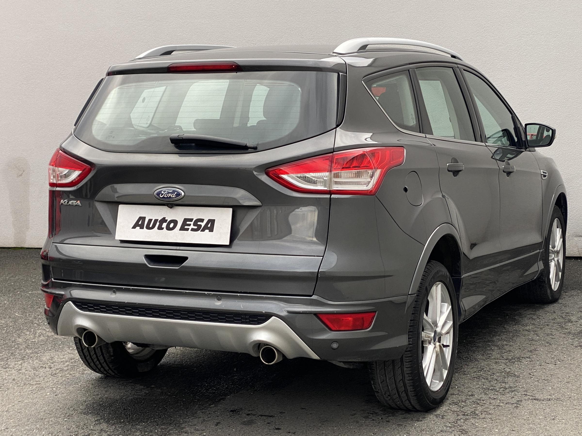 Ford Kuga, 2015 - pohled č. 4