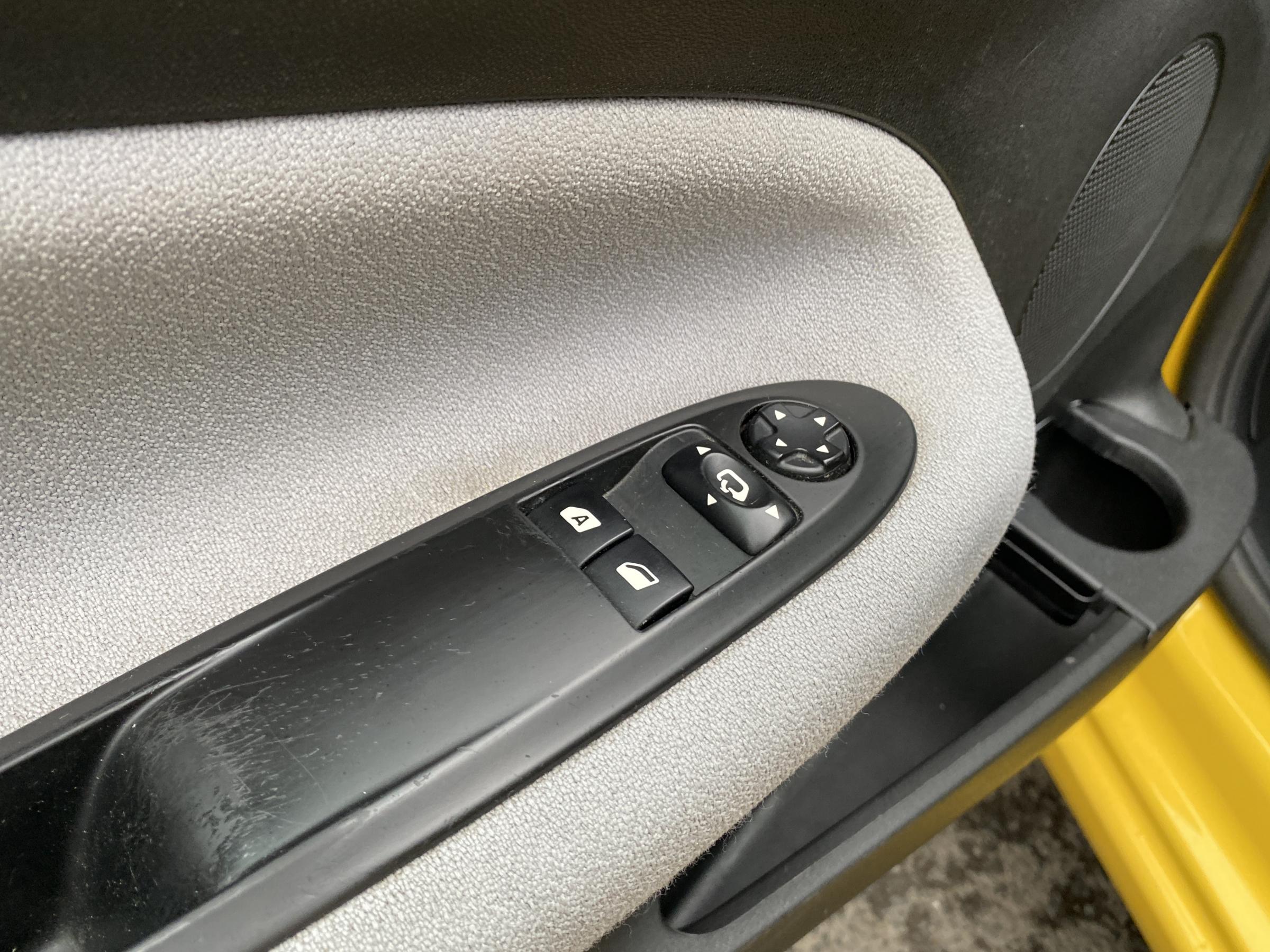 Citroën DS3, 2010 - pohled č. 14