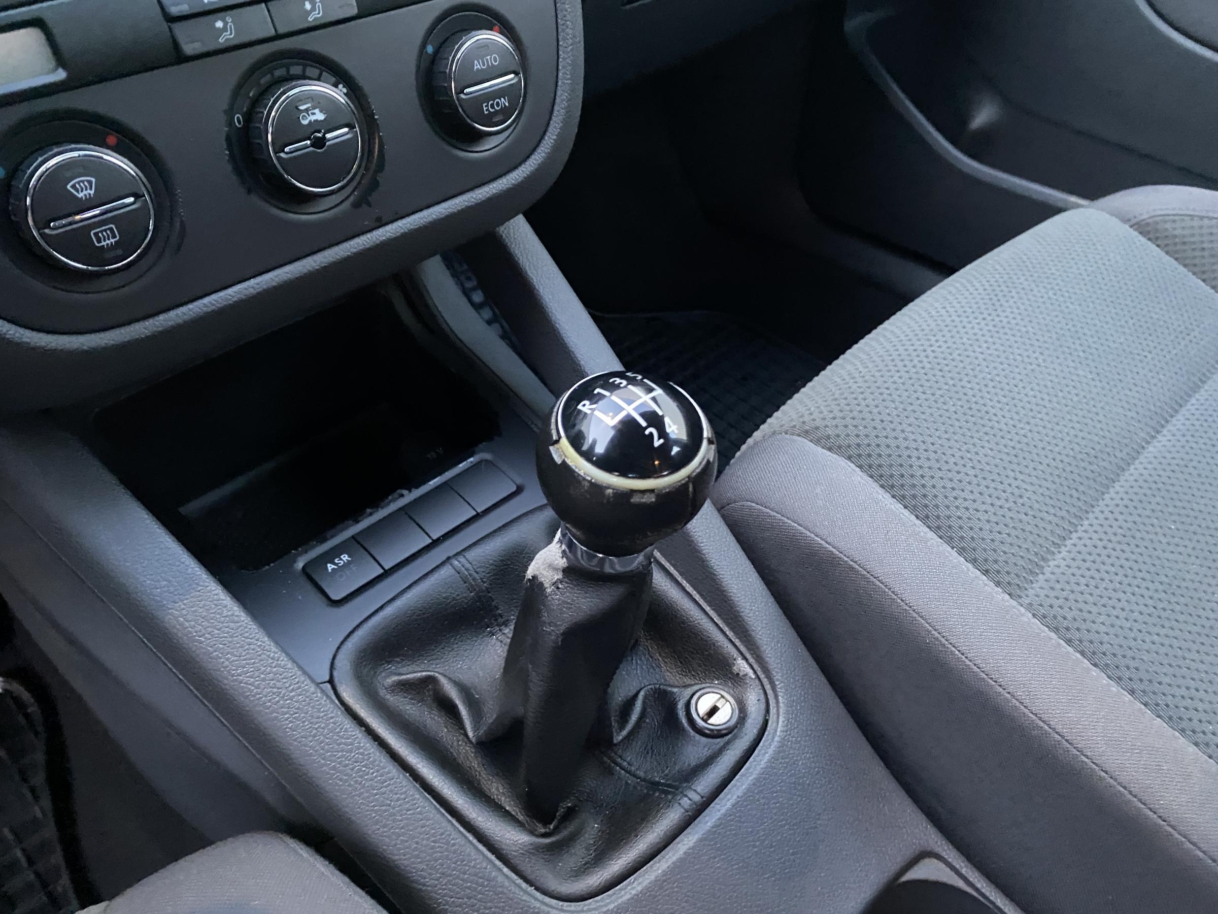 Volkswagen Golf, 2005 - pohled č. 16