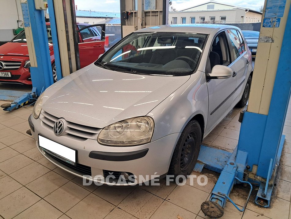 Volkswagen Golf 1.6 i 