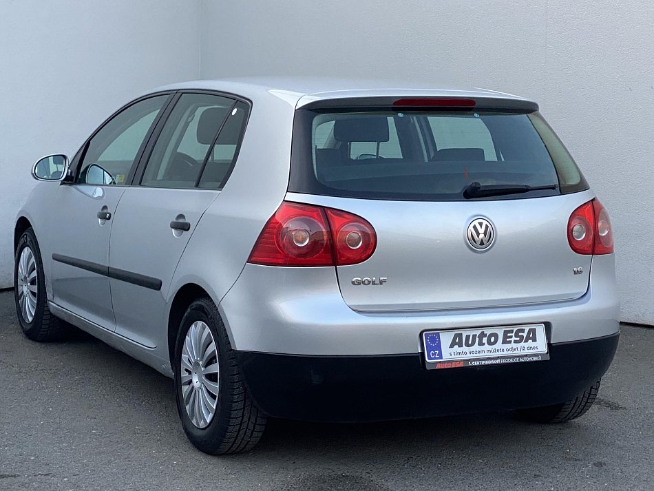 Volkswagen Golf 1.6 i 