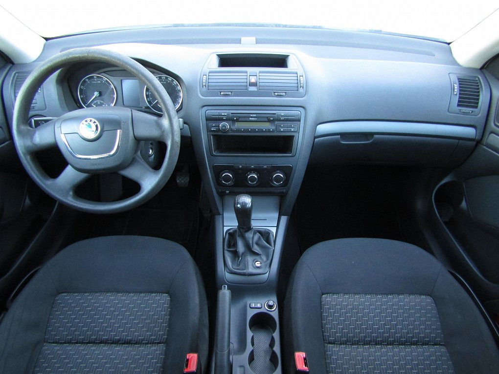 Škoda Octavia II 1.6 MPi 