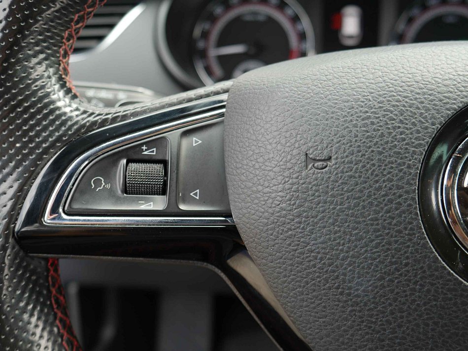 Škoda Octavia III 2.0 TDi RS