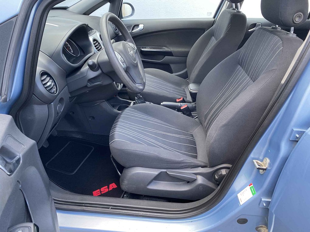 Opel Corsa 1.2i 