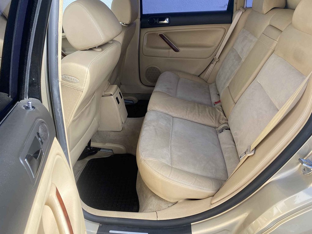 Volkswagen Passat 1.9TDi 