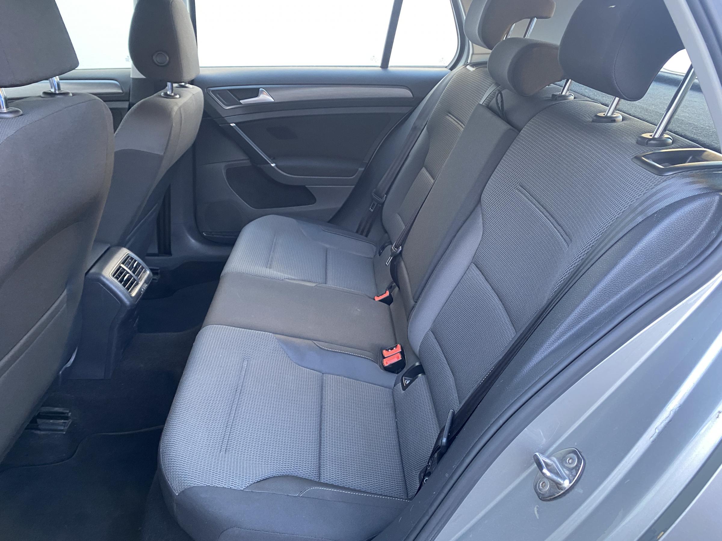 Volkswagen Golf, 2013 - pohled č. 10