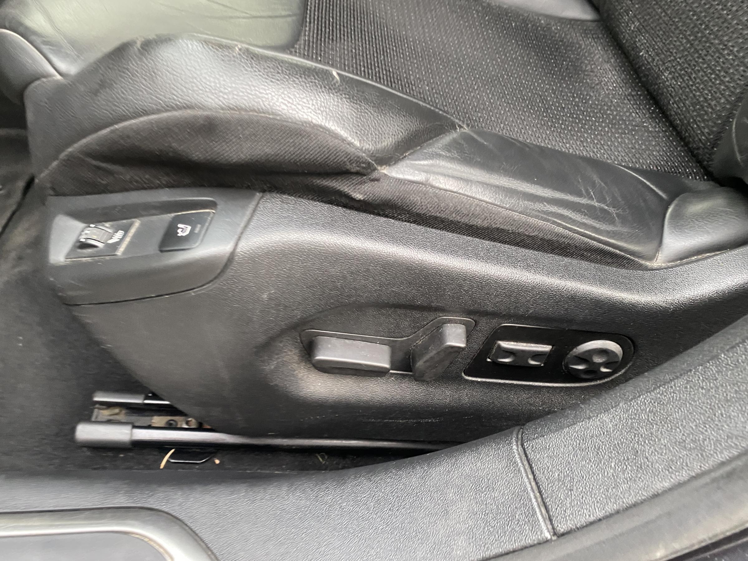 Citroën C5, 2012 - pohled č. 14