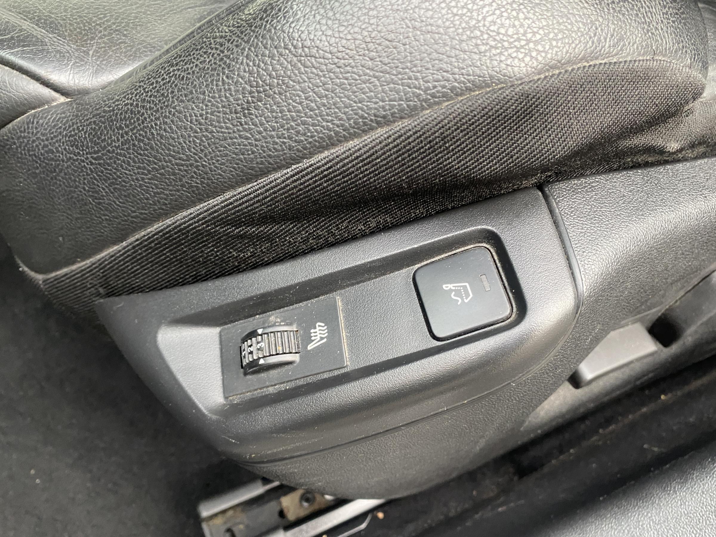 Citroën C5, 2012 - pohled č. 15