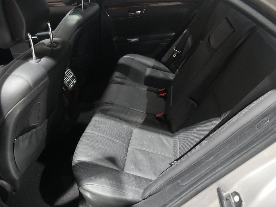 Mercedes-Benz Třída S 3.0 CDi  S320