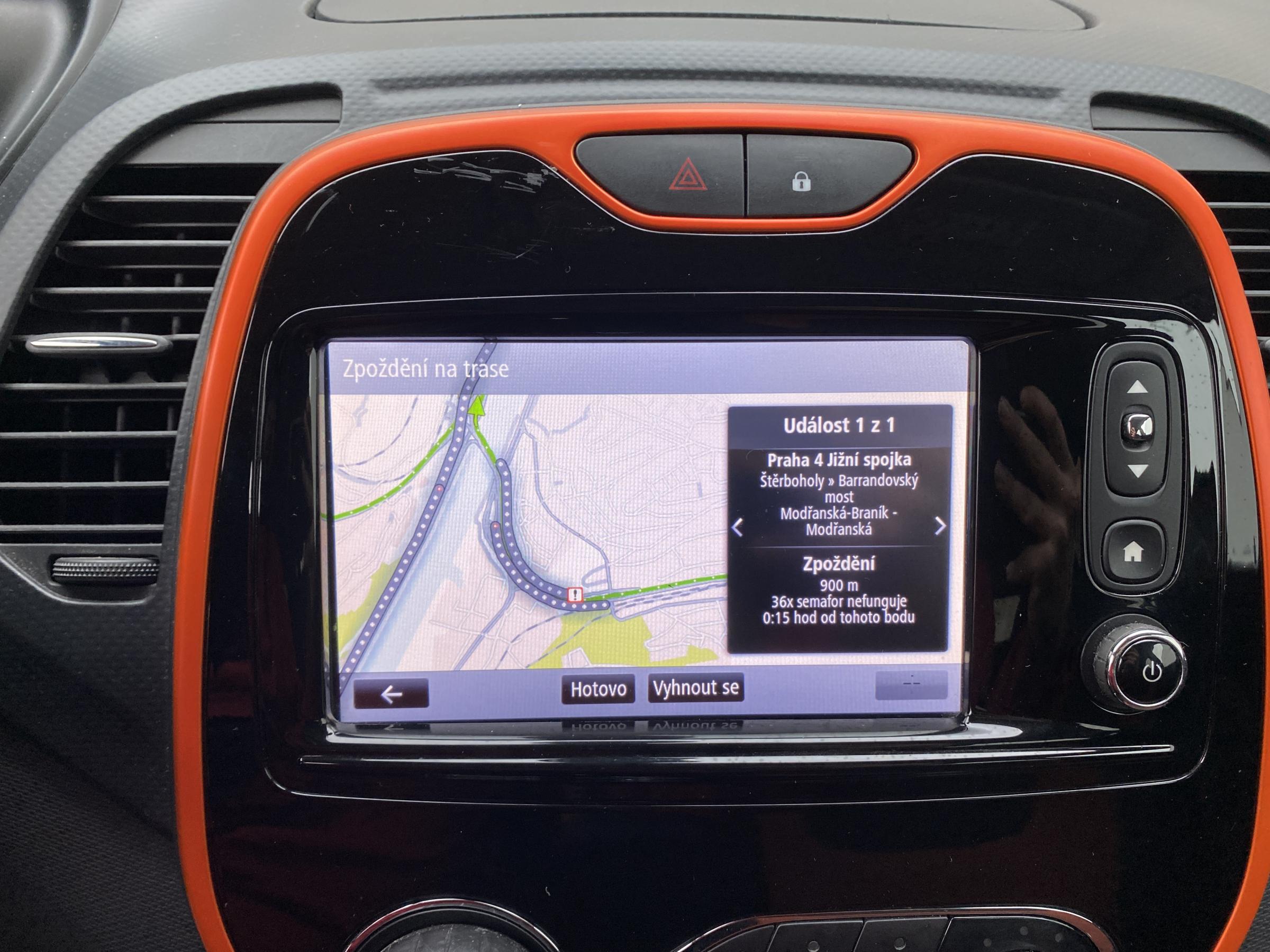 Renault Captur, 2015 - pohled č. 16