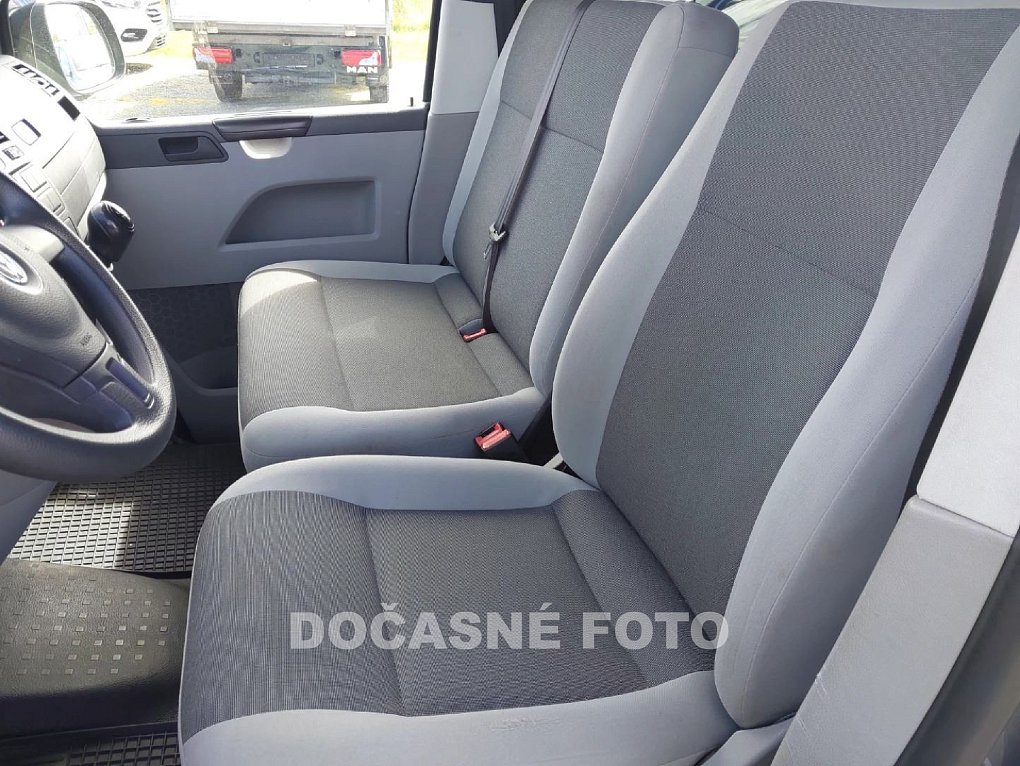 Volkswagen Transporter 2.0TDi  L2 9míst