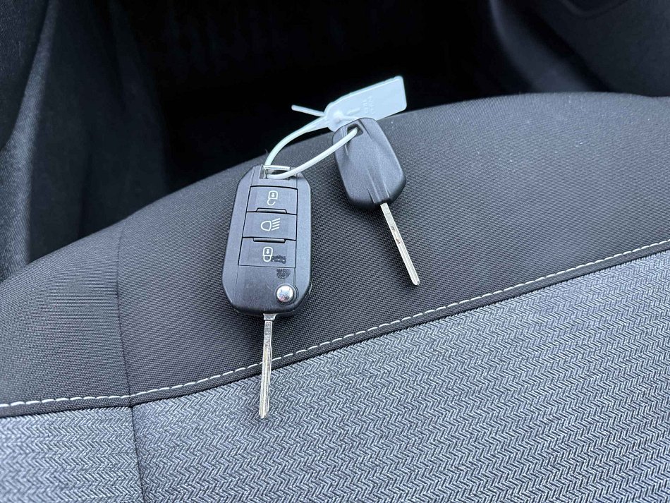 Citroën C4 1.2 PT 