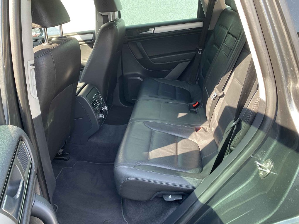 Volkswagen Touareg 3.0 V6 TDi  4x4
