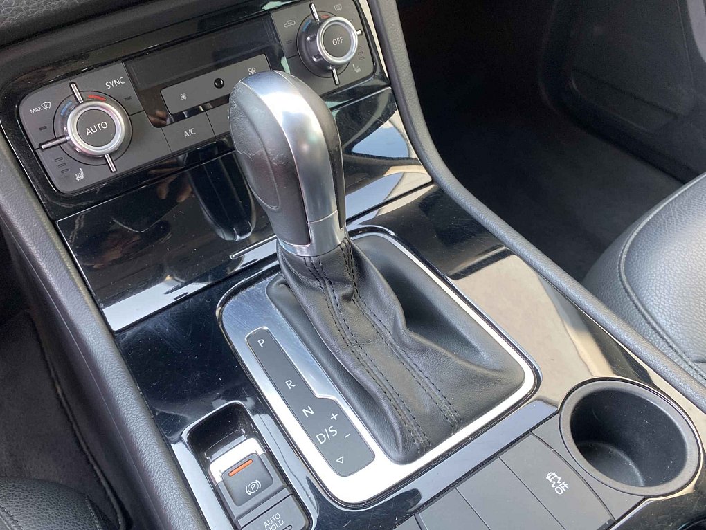 Volkswagen Touareg 3.0 V6 TDi  4x4