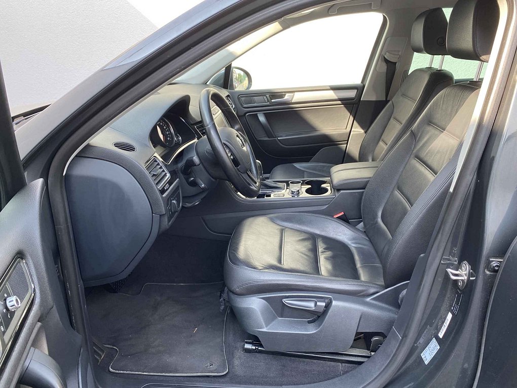 Volkswagen Touareg 3.0 V6 TDi  4x4