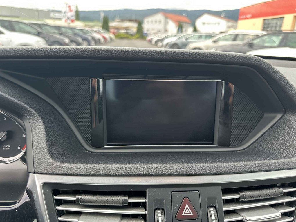Mercedes-Benz Třída E 3.0 CDi  E 300 CDi