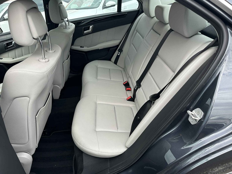 Mercedes-Benz Třída E 3.0 CDi  E 300 CDi