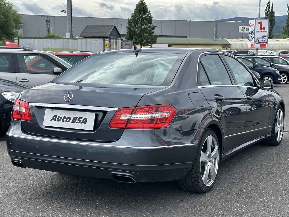 Mercedes-Benz Třída E 3.0 CDi  E 300 CDi