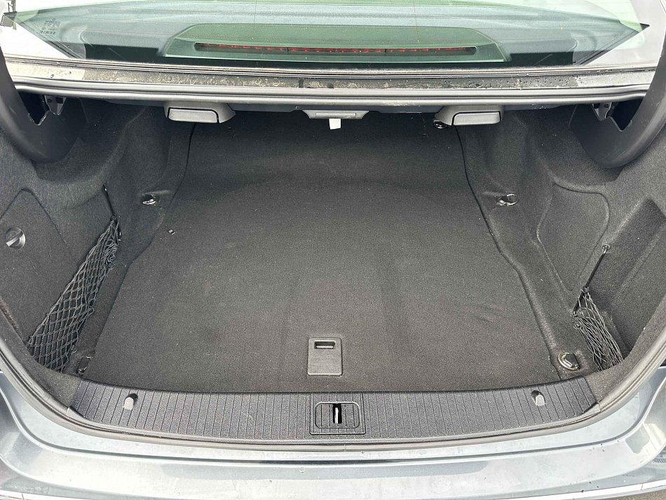 Mercedes-Benz Třída E 3.0 CDi  E 300 CDi