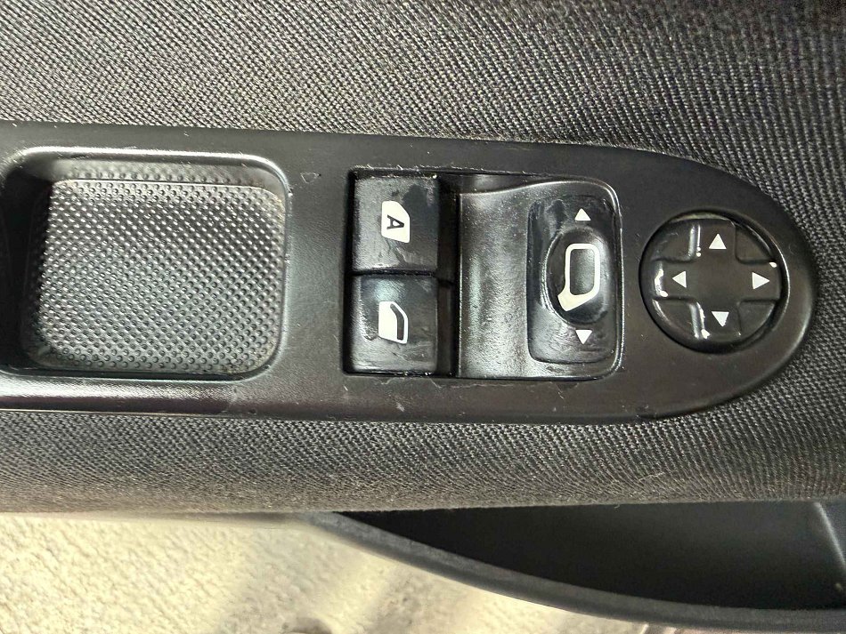 Peugeot 207 1.4i 