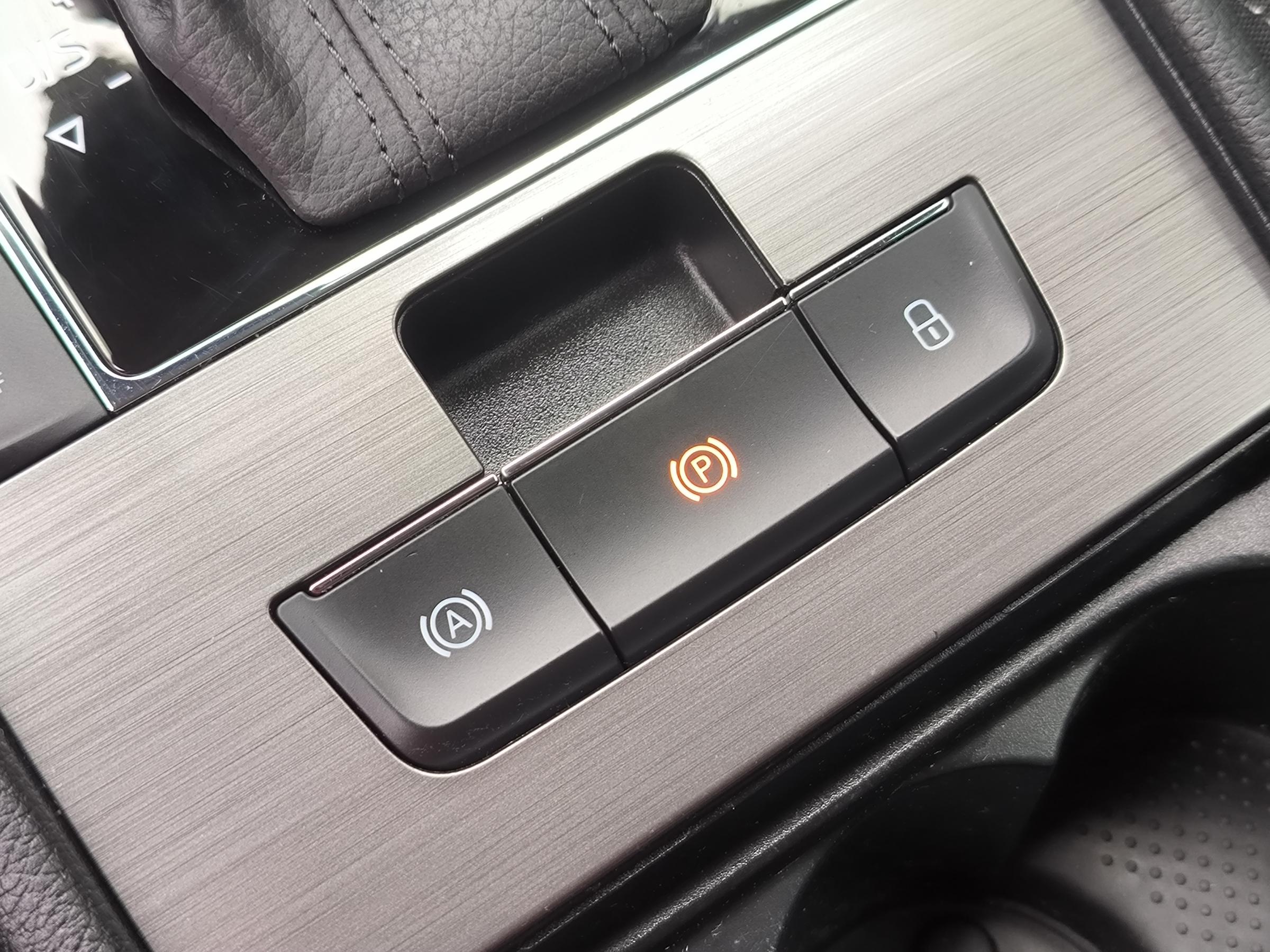 Škoda Superb III, 2020 - pohled č. 21