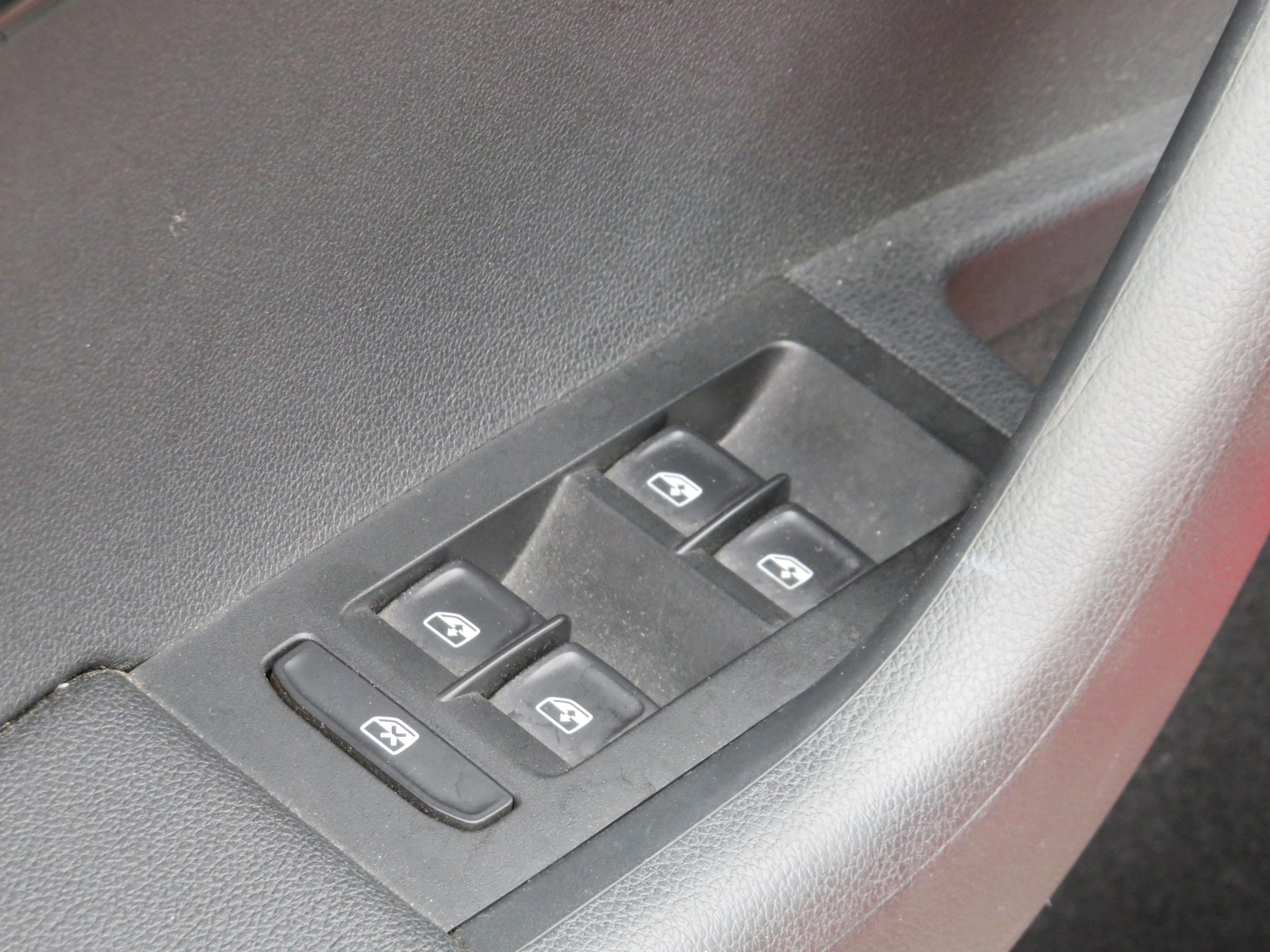 Škoda Octavia III, 2018 - pohled č. 12