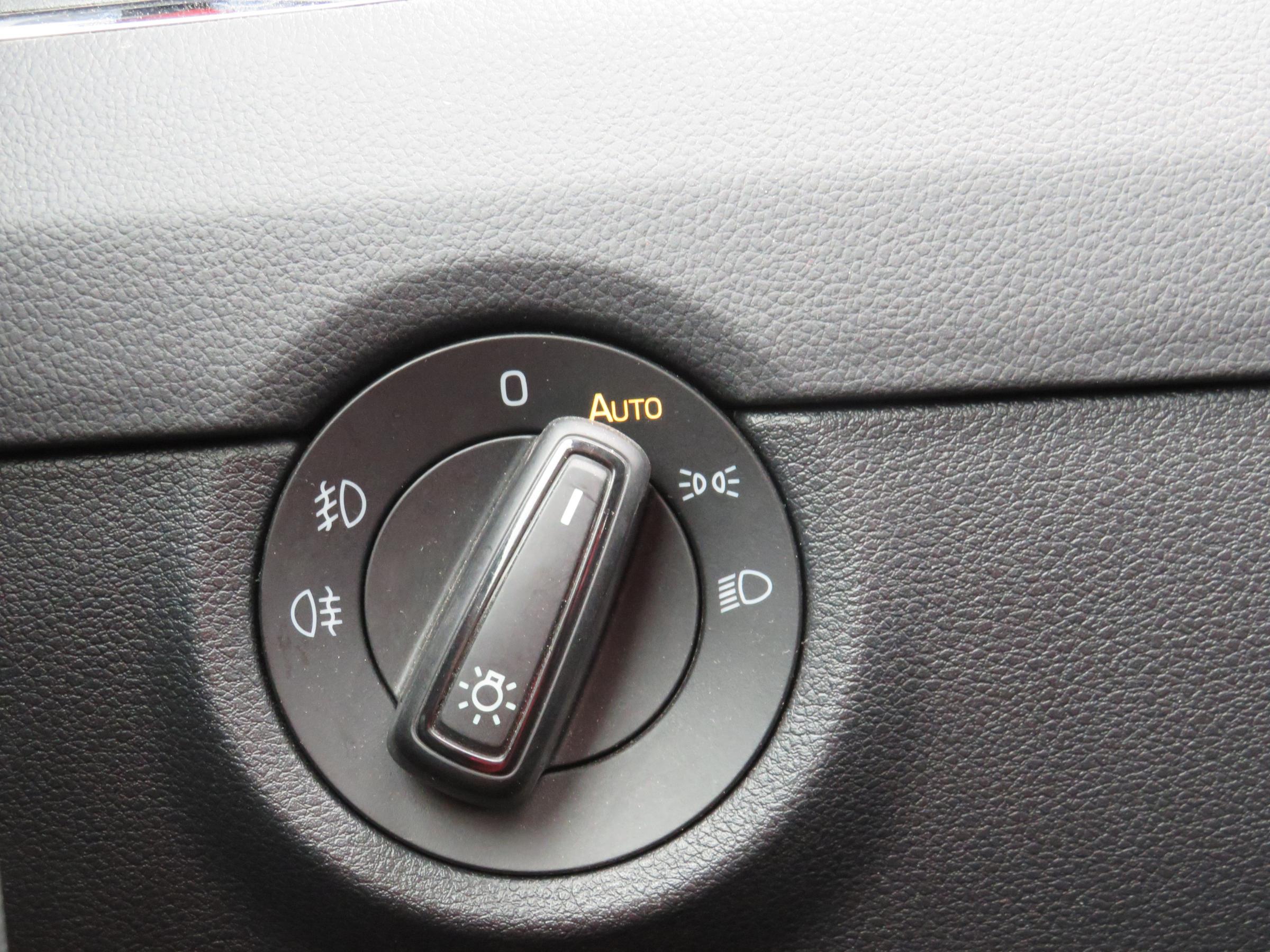 Škoda Octavia III, 2018 - pohled č. 13