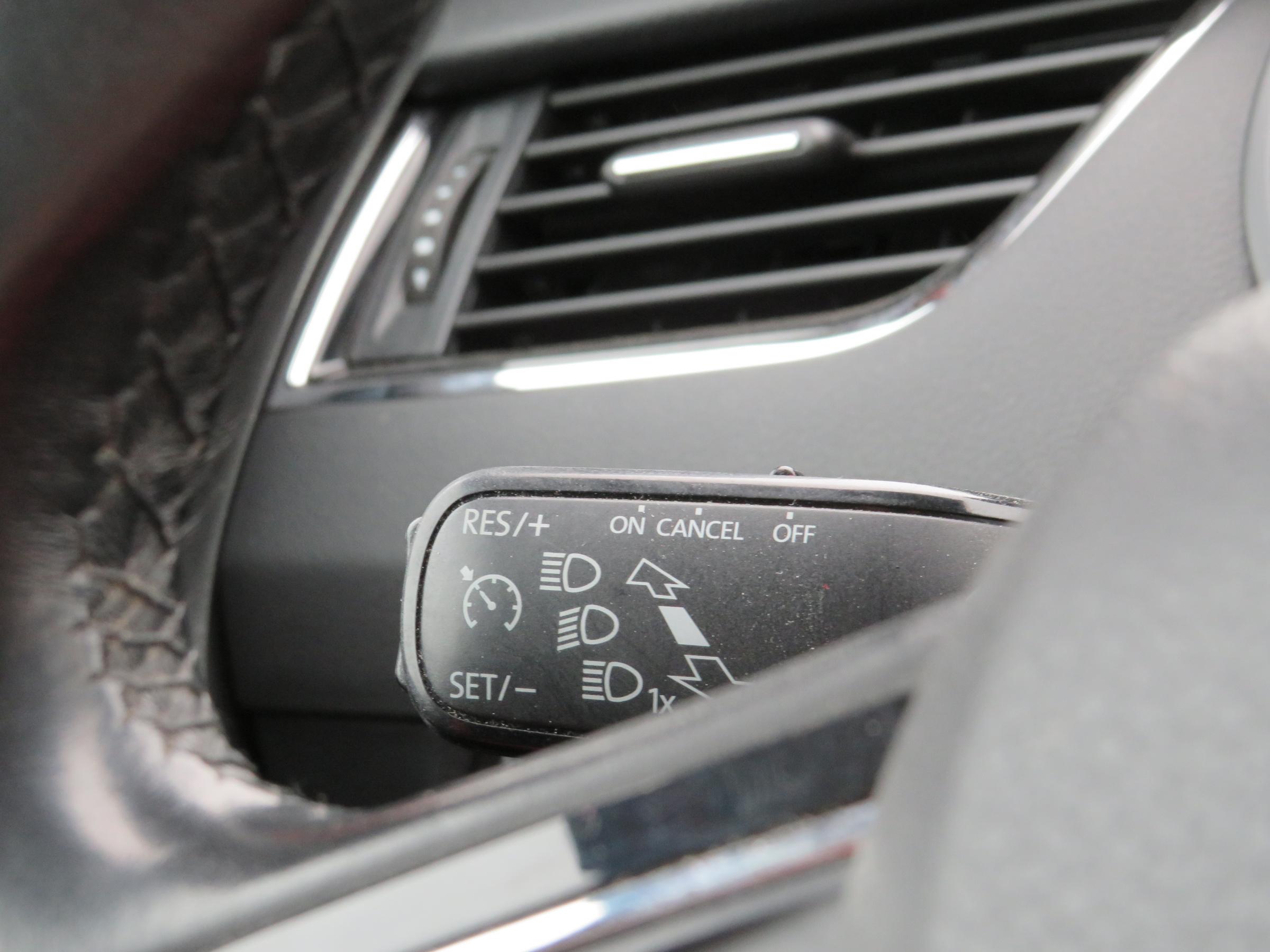 Škoda Octavia III, 2018 - pohled č. 14