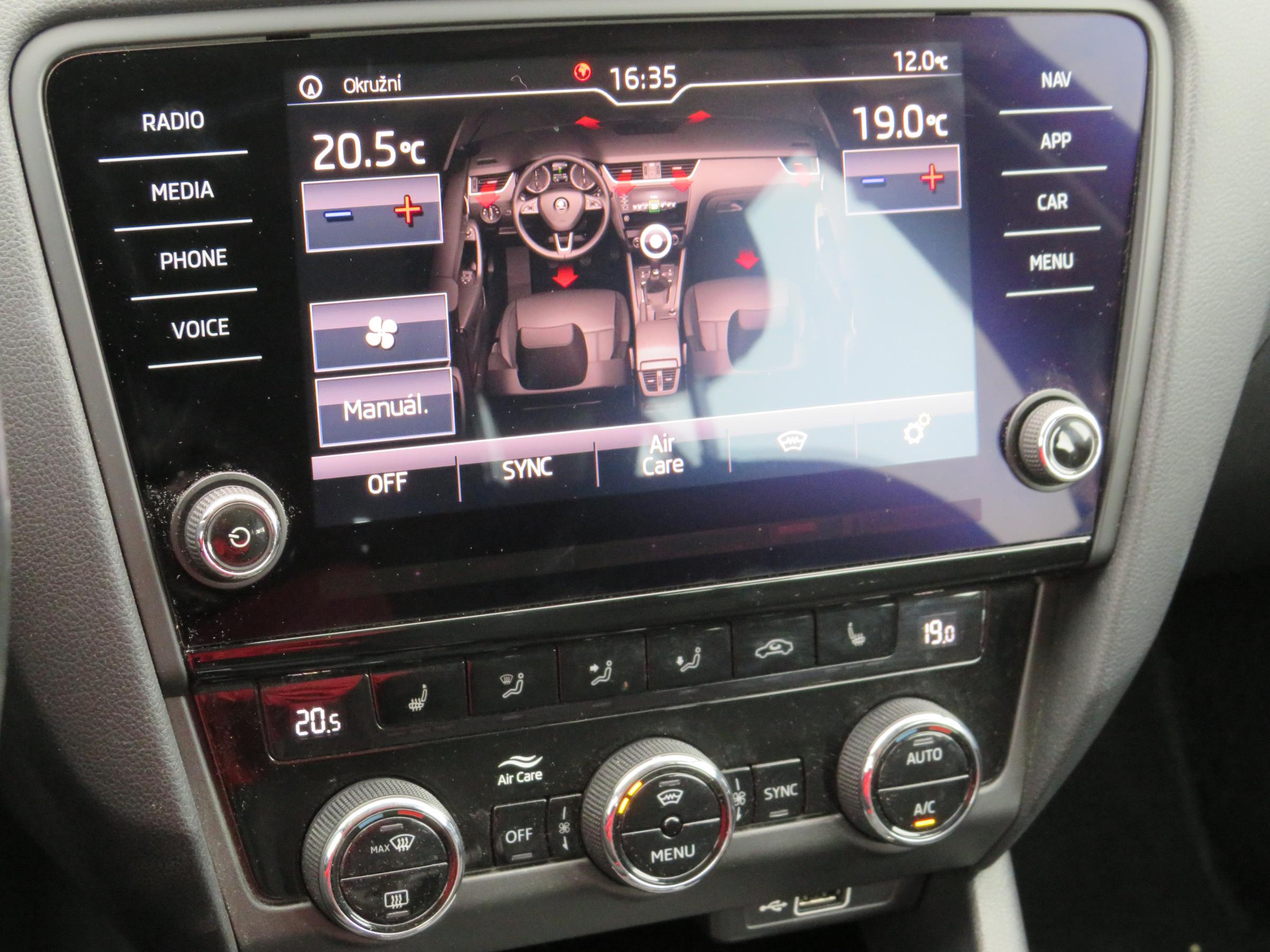 Škoda Octavia III, 2018 - pohled č. 18