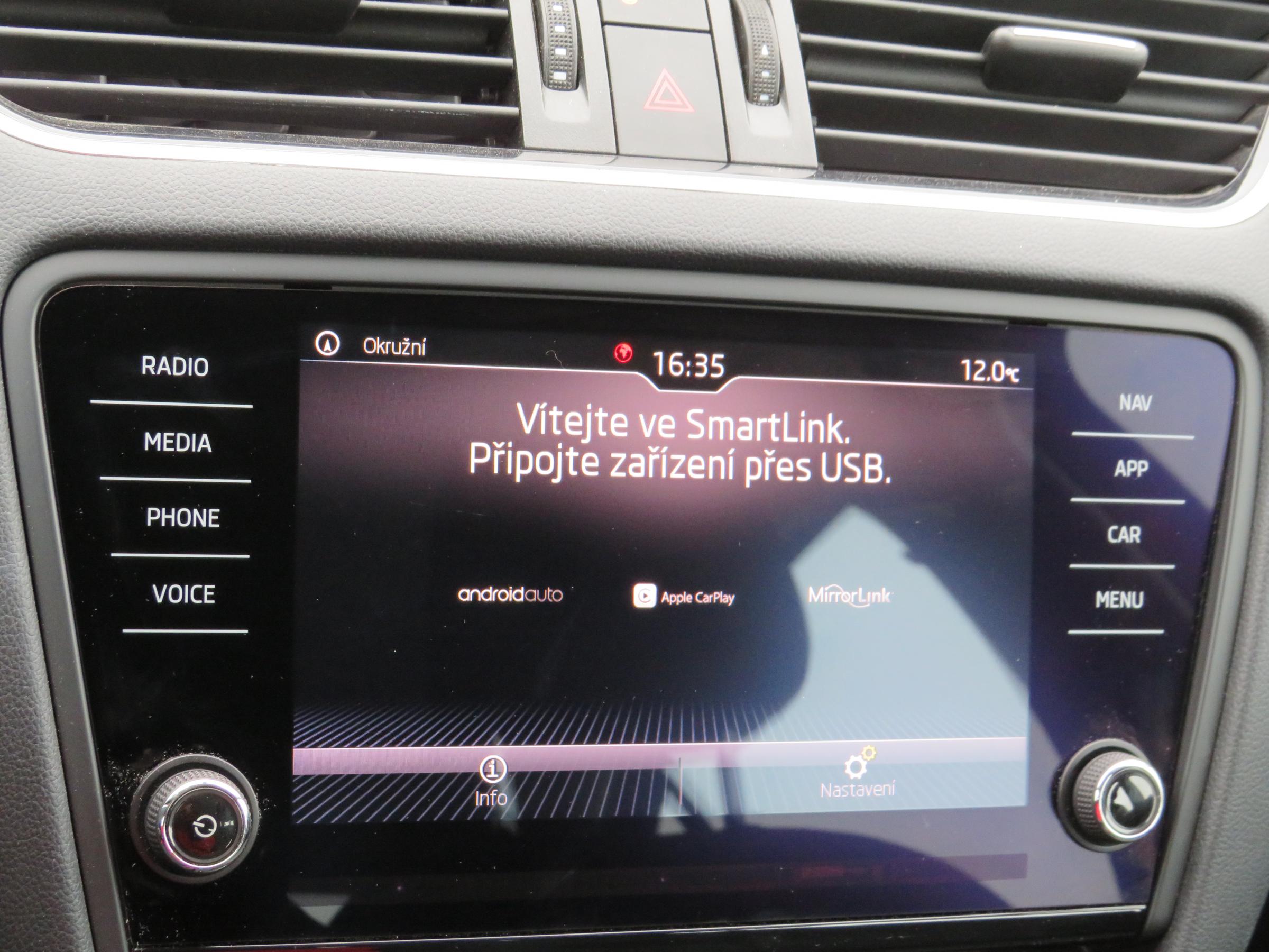 Škoda Octavia III, 2018 - pohled č. 20