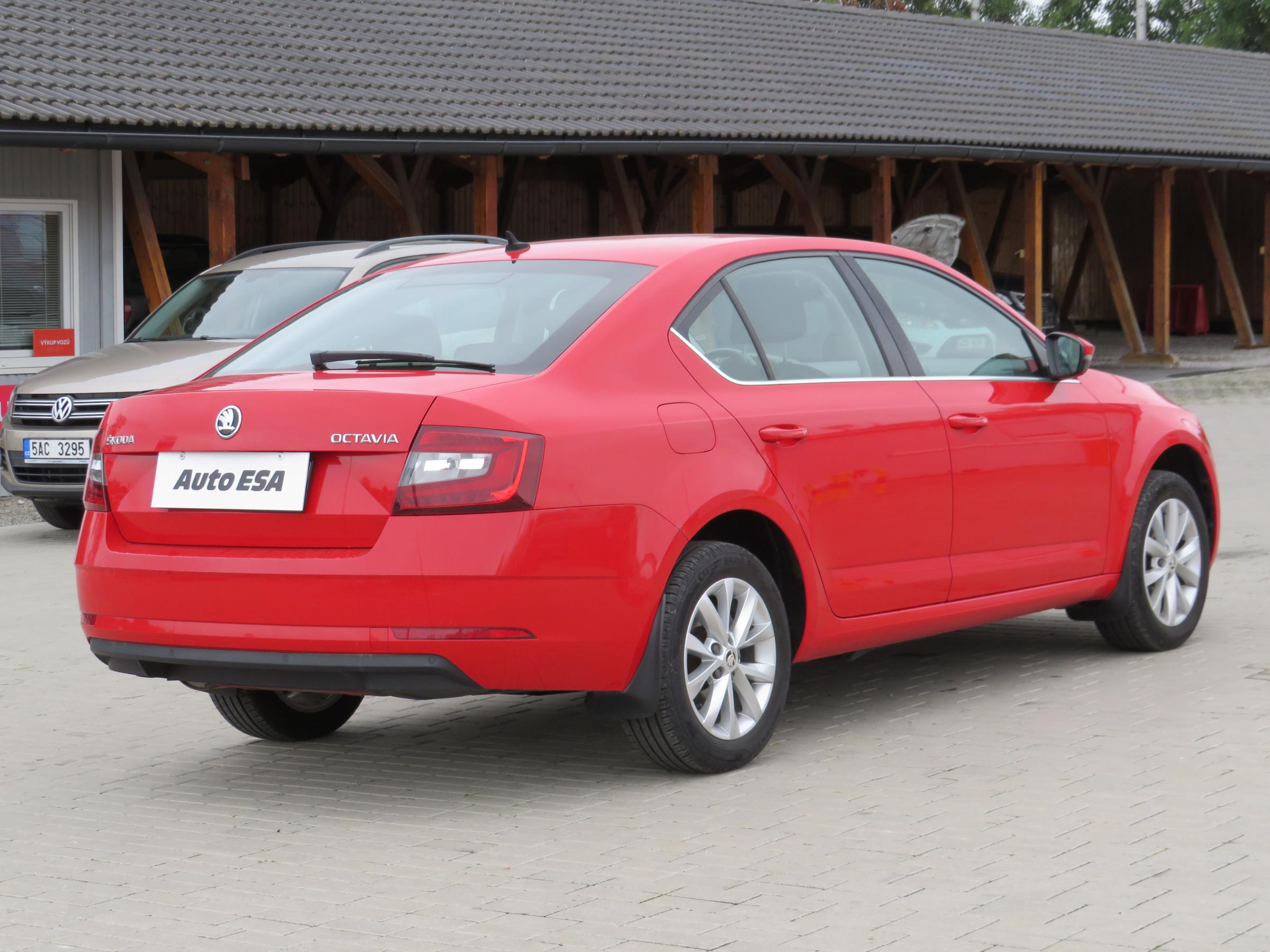 Škoda Octavia III, 2018 - pohled č. 4